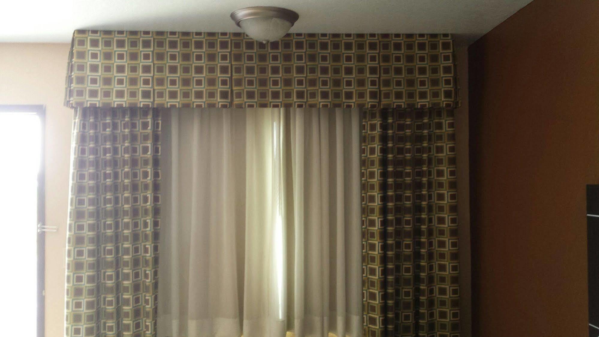 Sona Inn Dilley Экстерьер фото